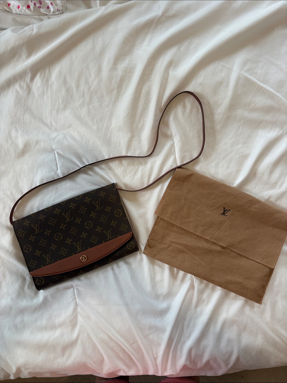 Louis Vuitton Bordeaux Monogram Crossbody Shoulder Bag Clutch Vintage